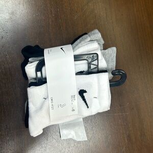 Nike boys socks 6 pack